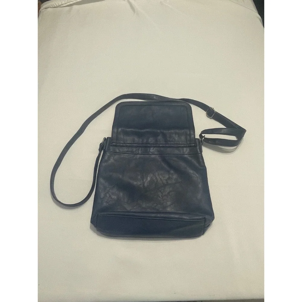 Relic Navy Blue Faux Leather Crossbody Bag Messenger Purse Flap Organizer Y2K